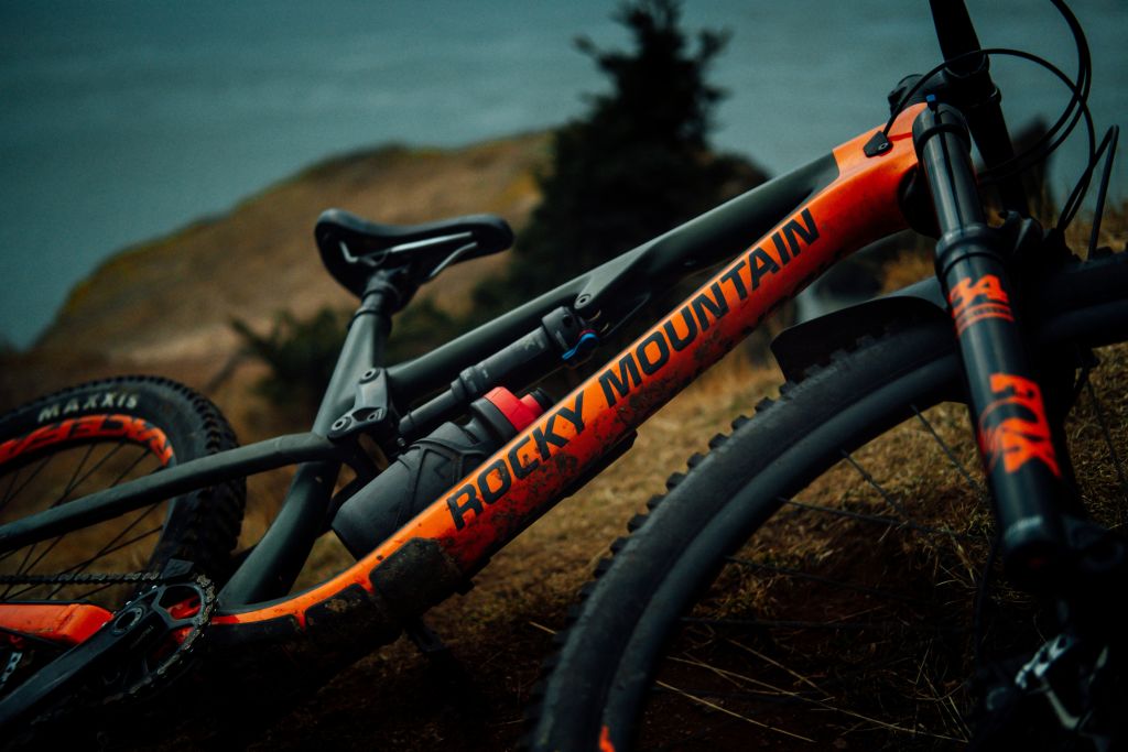 Rocky Mountain Bicycle (c) Tim Foster @ Unsplash